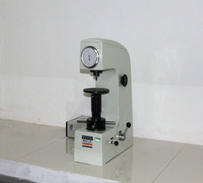Rockwell hardness tester